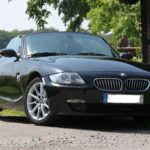 BMW Z4 3.0si schwarz mit 6 Zylinder und 265 PS