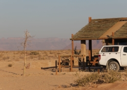 Namibia Tag 02 Desert Camp Eingang